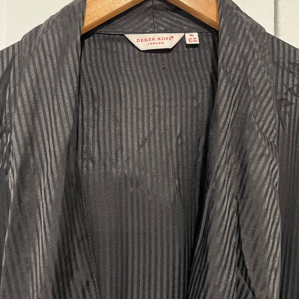 Derek Rose London Robe - Picture 6 of 9